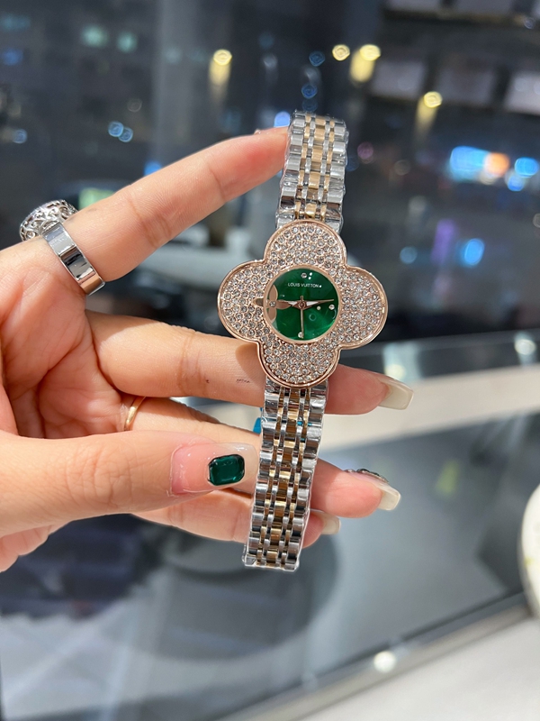 ブランド時計角部分ディテール